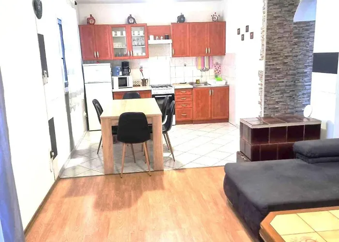 Din-pula Апартаменты Пула