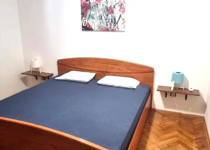 Din-pula Apartment Pula