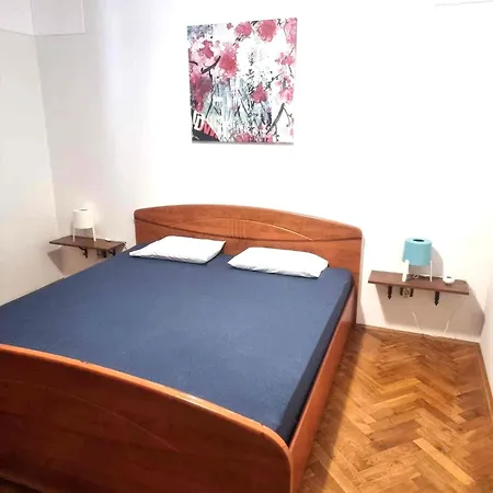 Din-pula Apartment Pula