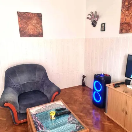 Din-pula Póla