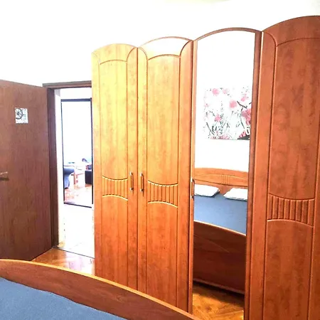 Apartment Din-pula *