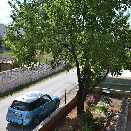 Din-pula Apartmán Pula