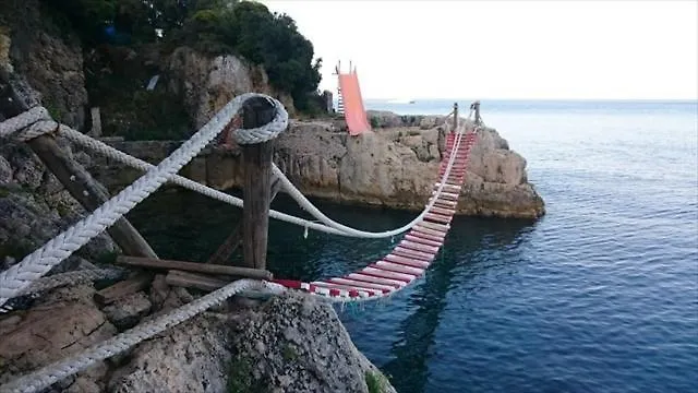 Διαμέρισμα Din-pula *