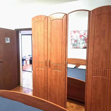 Apartment Din-pula